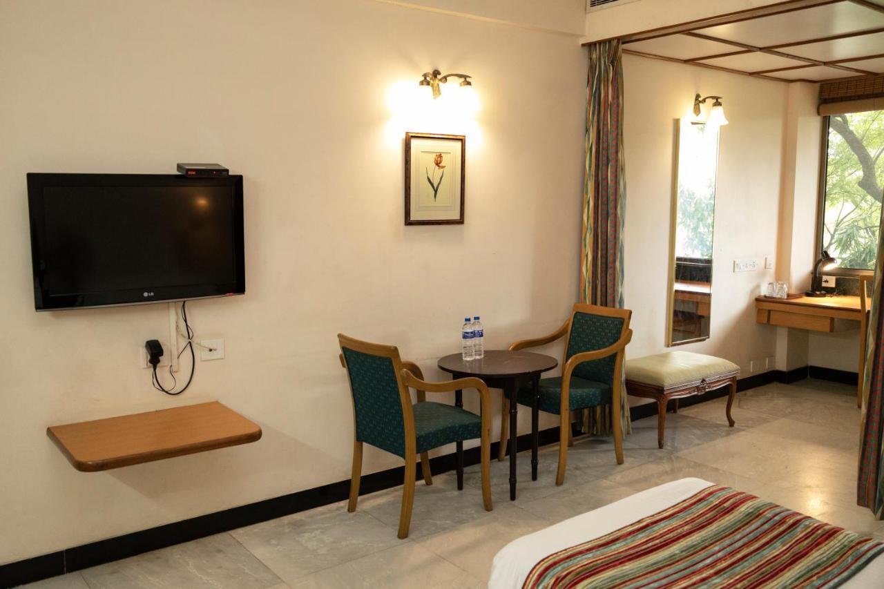 Bell Hotel Sivakasi Ngoại thất bức ảnh